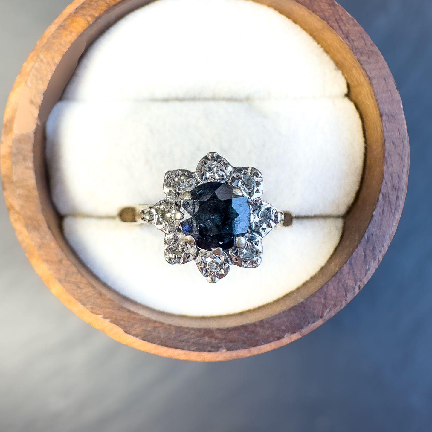 Vintage 9ct Gold Sapphire and Diamond Ring | Birmingham 1975's Hallmark | Floral Cluster Design | UK N 1/2 | Resizable |