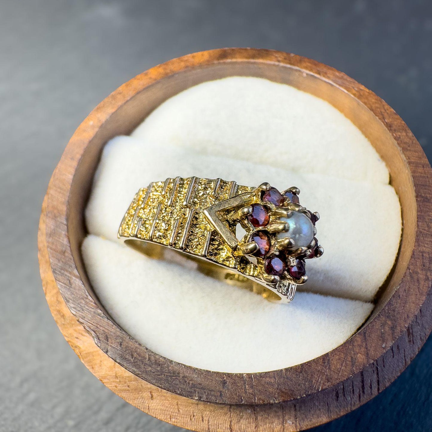 Vintage 1950s 9ct Gold Garnet and Pearl Statement Ring | London Hallmarked | Statement Jewelry | Mid-Century Design | UK M | Resizable |