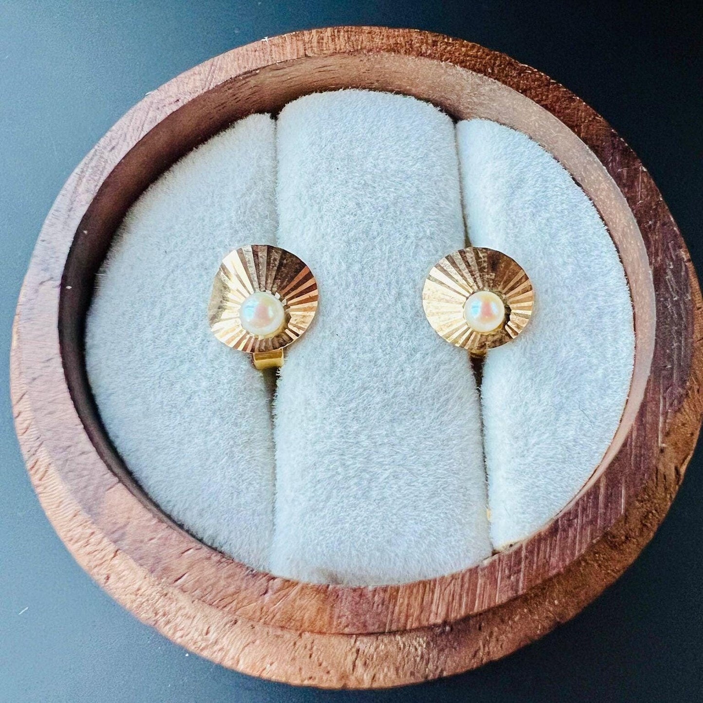 Vintage 9ct Gold and Pearl Earrings Elegant Sunburst Design | 9ct Gold Hallmarked |