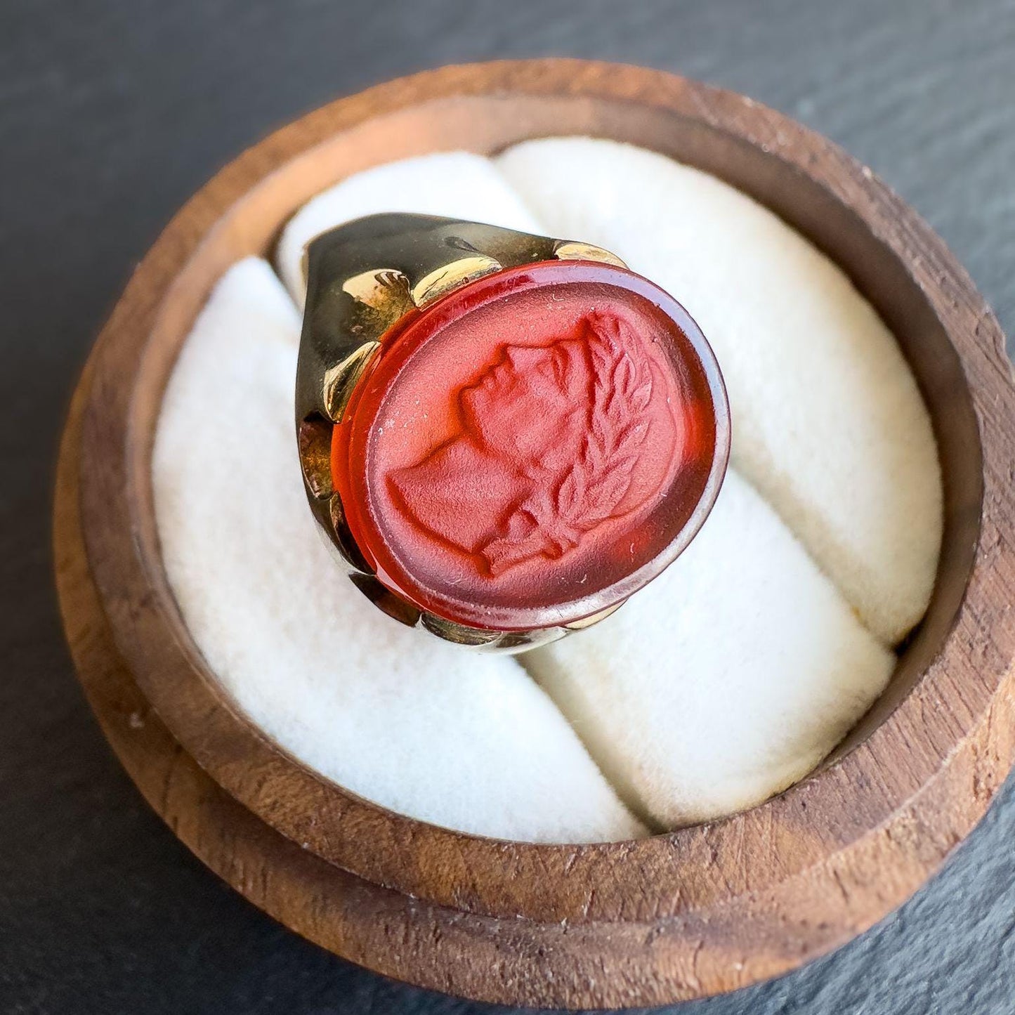 9ct Gold Carnelian Intaglio Ring | Roman Style Cameo Ring | Vintage Signet Ring | English Hallmarked | UK R - US 8.5 | Resizable |