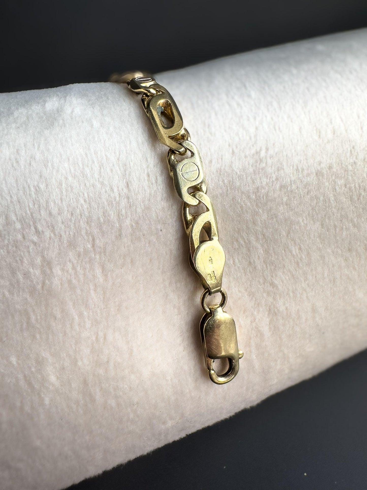 Vintage 1970s | 9ct Solid Gold | Unique Flat Link Bracelet | English Hallmarks | Unisex Statement Jewelry | Elegant Gift for Him or Her