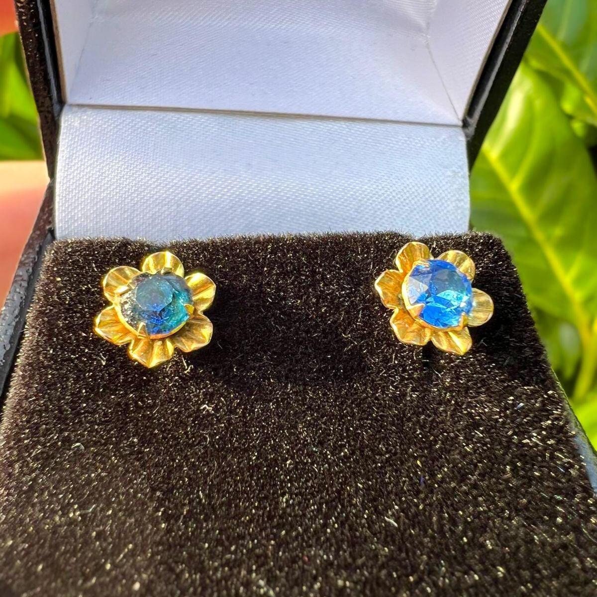 Vintage 9ct Gold Blue Paste | Floral Earrings | Retro Flower Studs | Elegant Gift for Her | Unique Vintage Jewelry |
