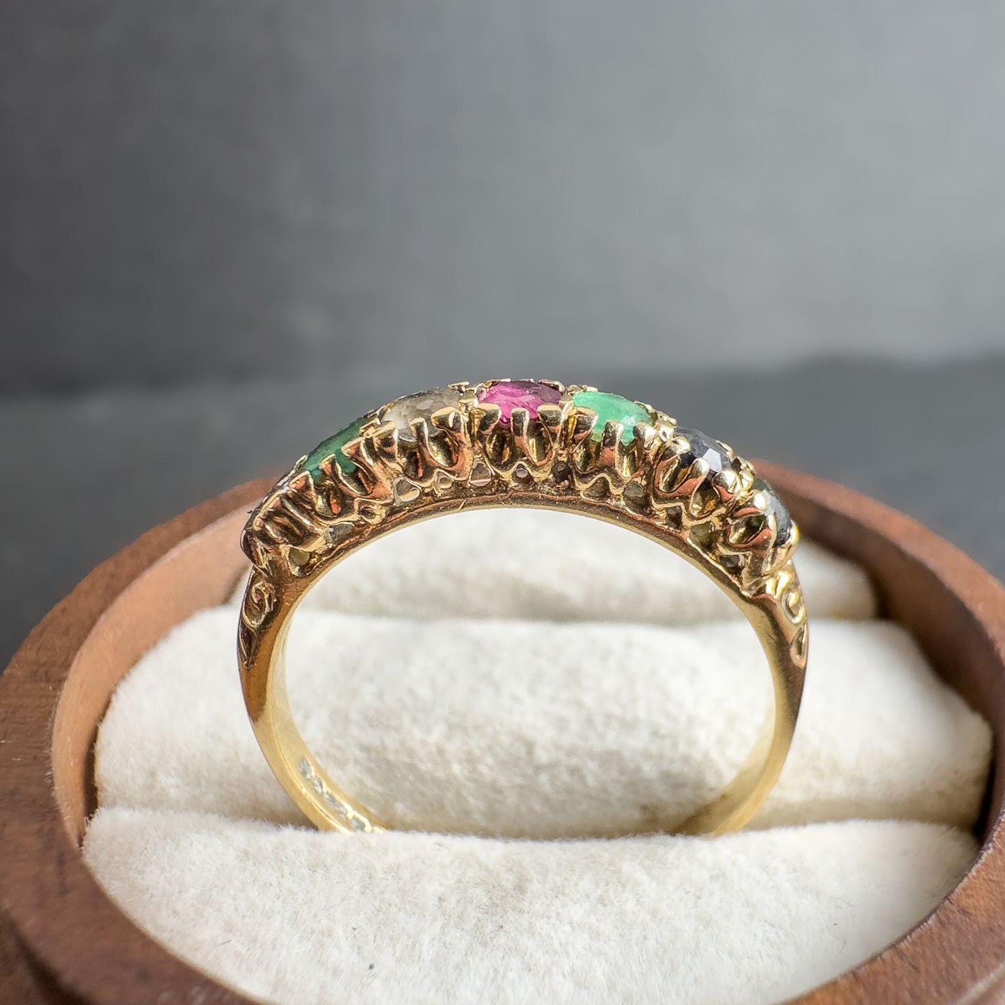 9ct Gold Multi stone Vintage DEAREST Ring | Perfect Gift for Loved Ones | D.E.A.R.E.S.T Ring | UK O 1/2 | Resizable | Hallmarked |