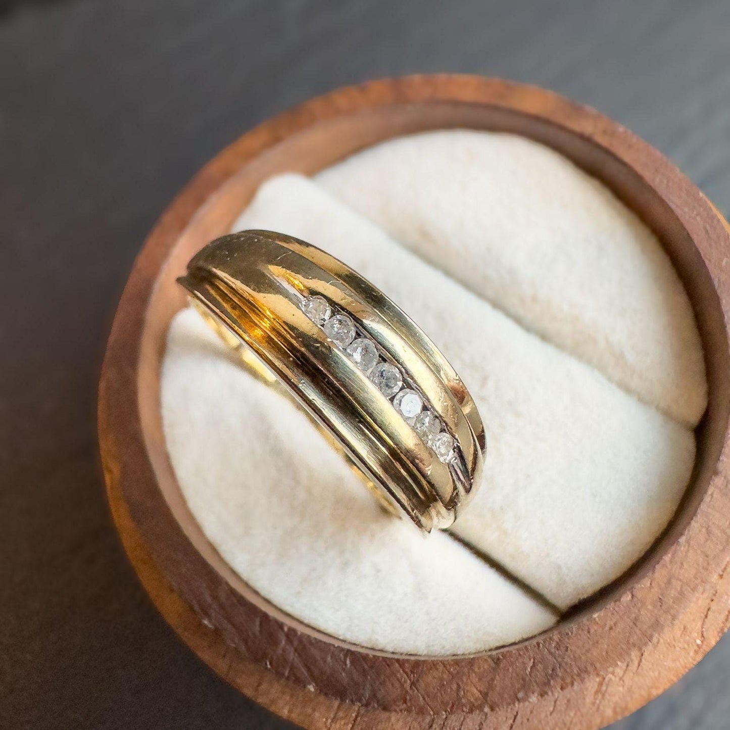 Vintage 9ct Gold Diamond Accent Band Ring - Vintage Elegance - Unique Gold Band | English Hallmarks | UK Q 1/2 - US 8.5 | Resizable