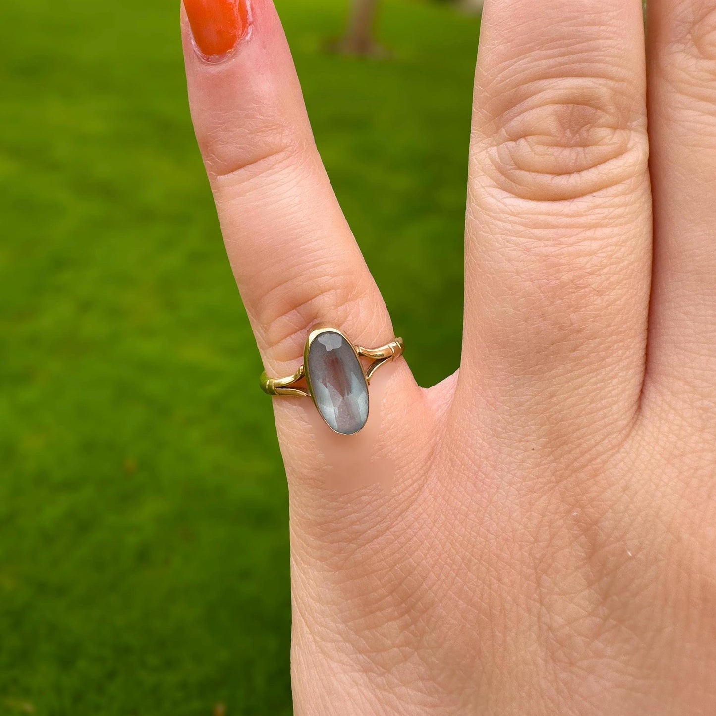 90s Vintage | 9ct Gold Aquamarine Ring | Elegant Oval Aquamarine Statement Ring | Size UK L - US 5.75 | Resizable | English Hallmarks