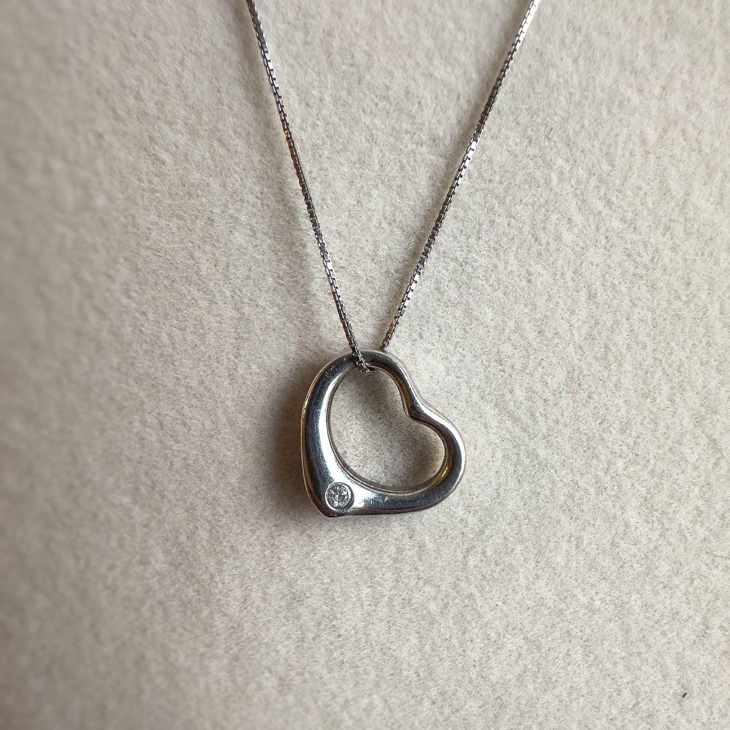 Love Forever: Diamond Heart Pendant in 9ct Solid White Gold with 9ct White gold Fine Chain Necklace | Unique Heart Pendant Necklace Gift
