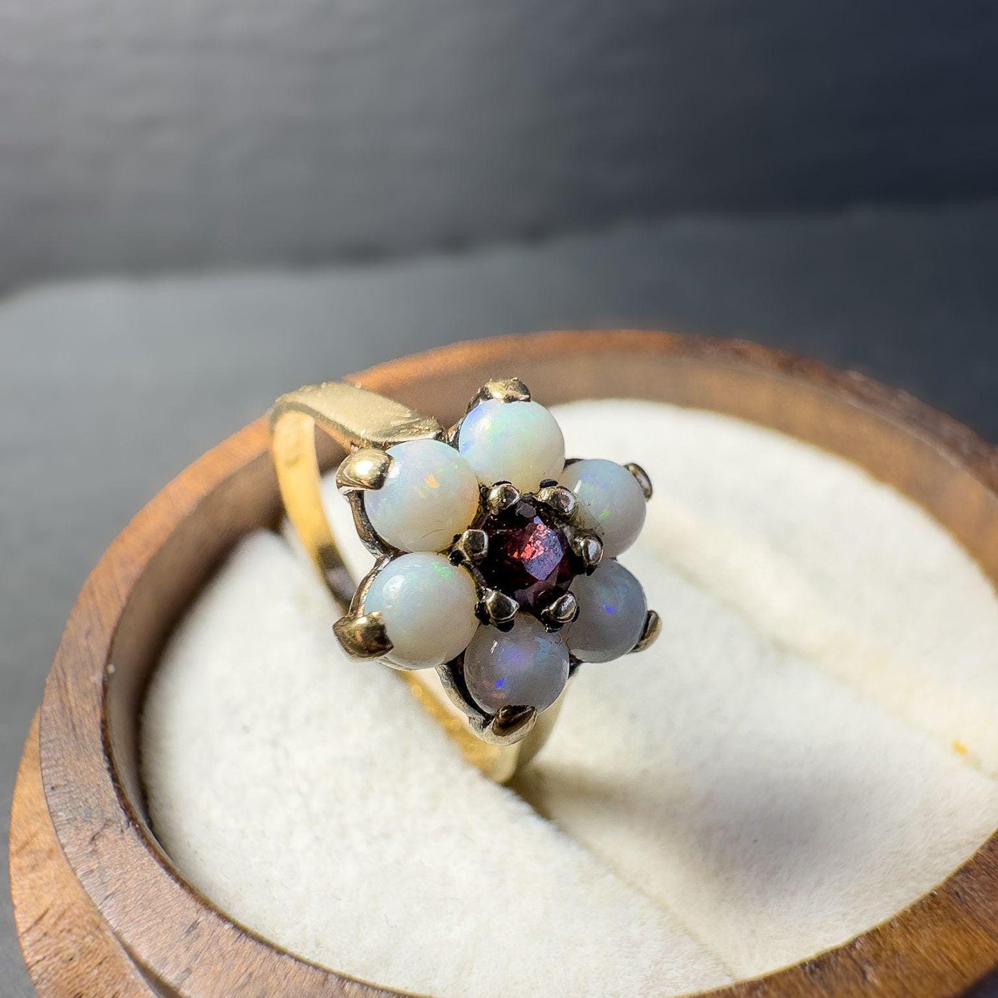 Vintage 9ct Gold Opal and Garnet Ring - English Hallmark | Daisy Flower Ring | UK J 1/2 | Resizable |
