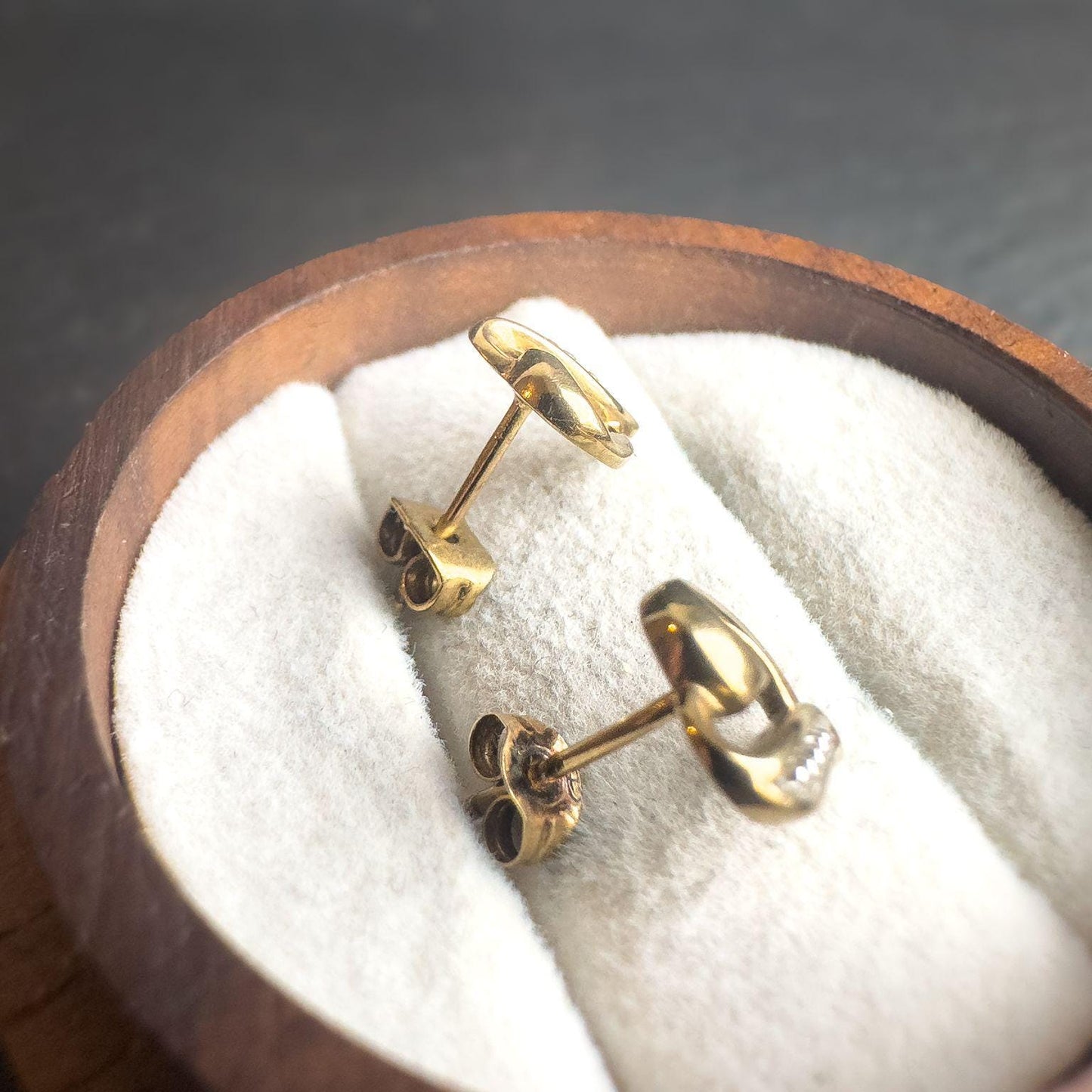 Vintage 9ct Gold Diamond Heart Earrings | Elegant Gold Heart Studs | 9K Gold & Diamond Earrings | Vintage Fine Jewelry Gift | Dainty Earring