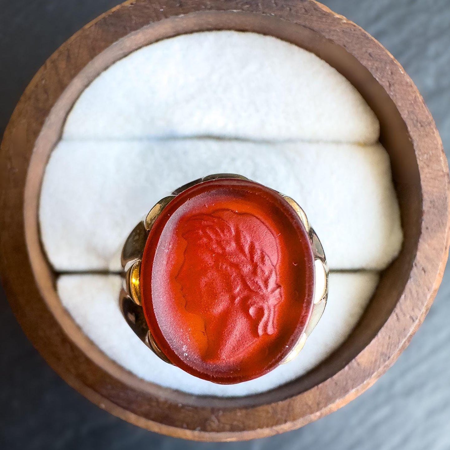 9ct Gold Carnelian Intaglio Ring | Roman Style Cameo Ring | Vintage Signet Ring | English Hallmarked | UK R - US 8.5 | Resizable |
