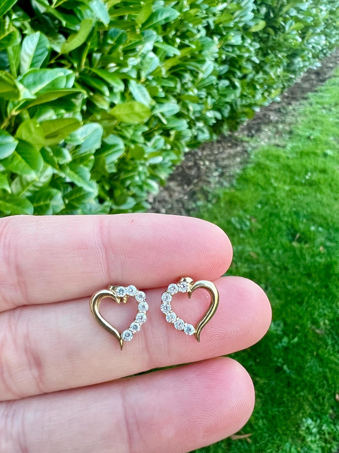 Vintage 9ct Solid Gold Heart Earrings | Open Heart Studs | Retro 9K Gold Earrings | Gold Heart Jewelry | Gift for Her |
