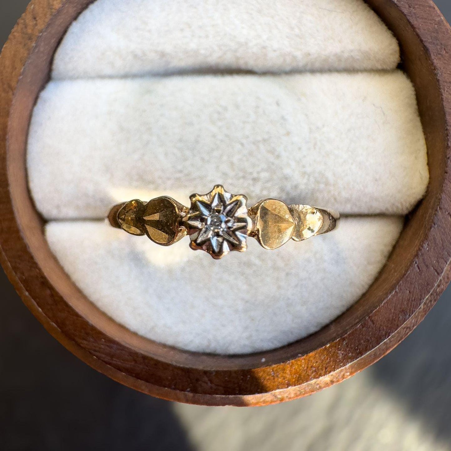 9ct Solid Gold Vintage Diamond Ring, Elegant Gold Band with Starburst Design, Promise Ring, English Hallmarked | UK L 1/2 - US 6 | Resizable