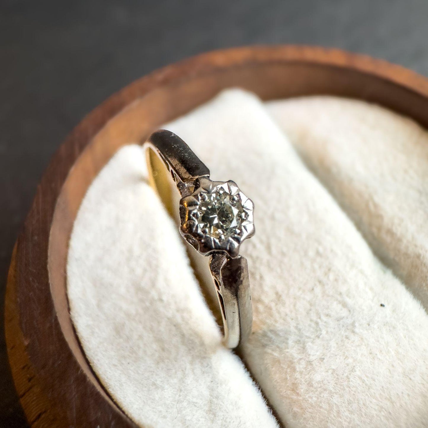 18ct White & Yellow Gold Platinum Vintage Diamond Ring | UK M 1/2 - US 6.5 | Engagement Ring | Resizable |