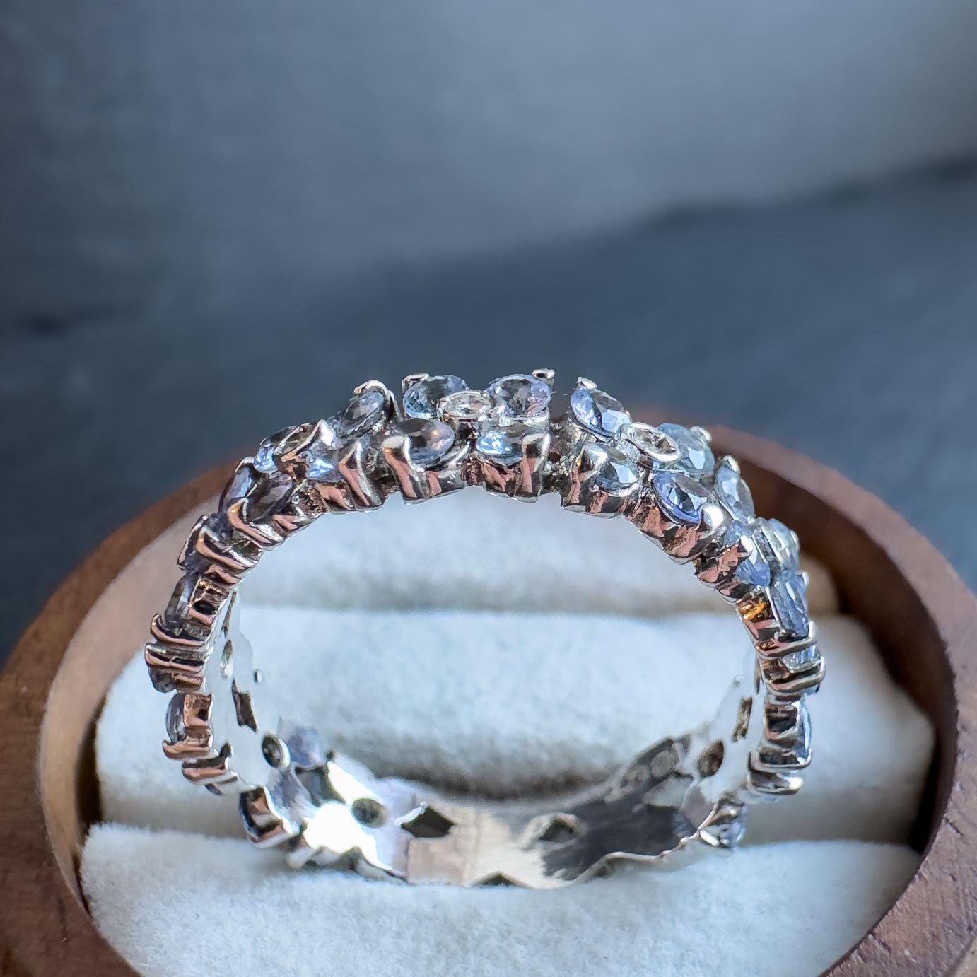 18ct Solid White Gold Vintage Iolite and Diamond Eternity Ring | Stunning Gemstone Band | UK R - US 8.5 | Iolite and Diamond Eternity Band |