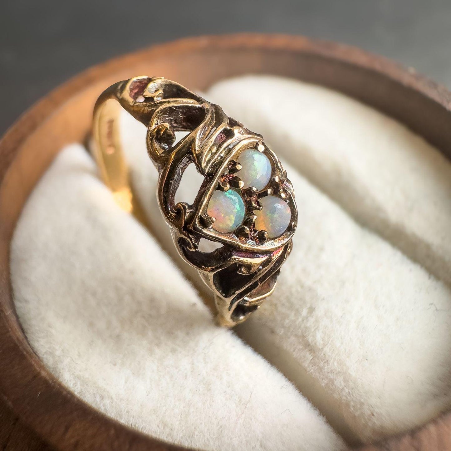 9ct Solid Gold Vintage Opal Ring | Victorian-Inspired Design | Solid Gold Statement Jewelry | UK O - US 7.25 | English Hallmarks |