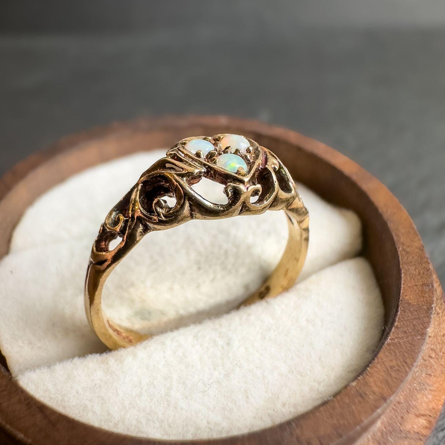 9ct Solid Gold Vintage Opal Ring | Victorian-Inspired Design | Solid Gold Statement Jewelry | UK O - US 7.25 | English Hallmarks |