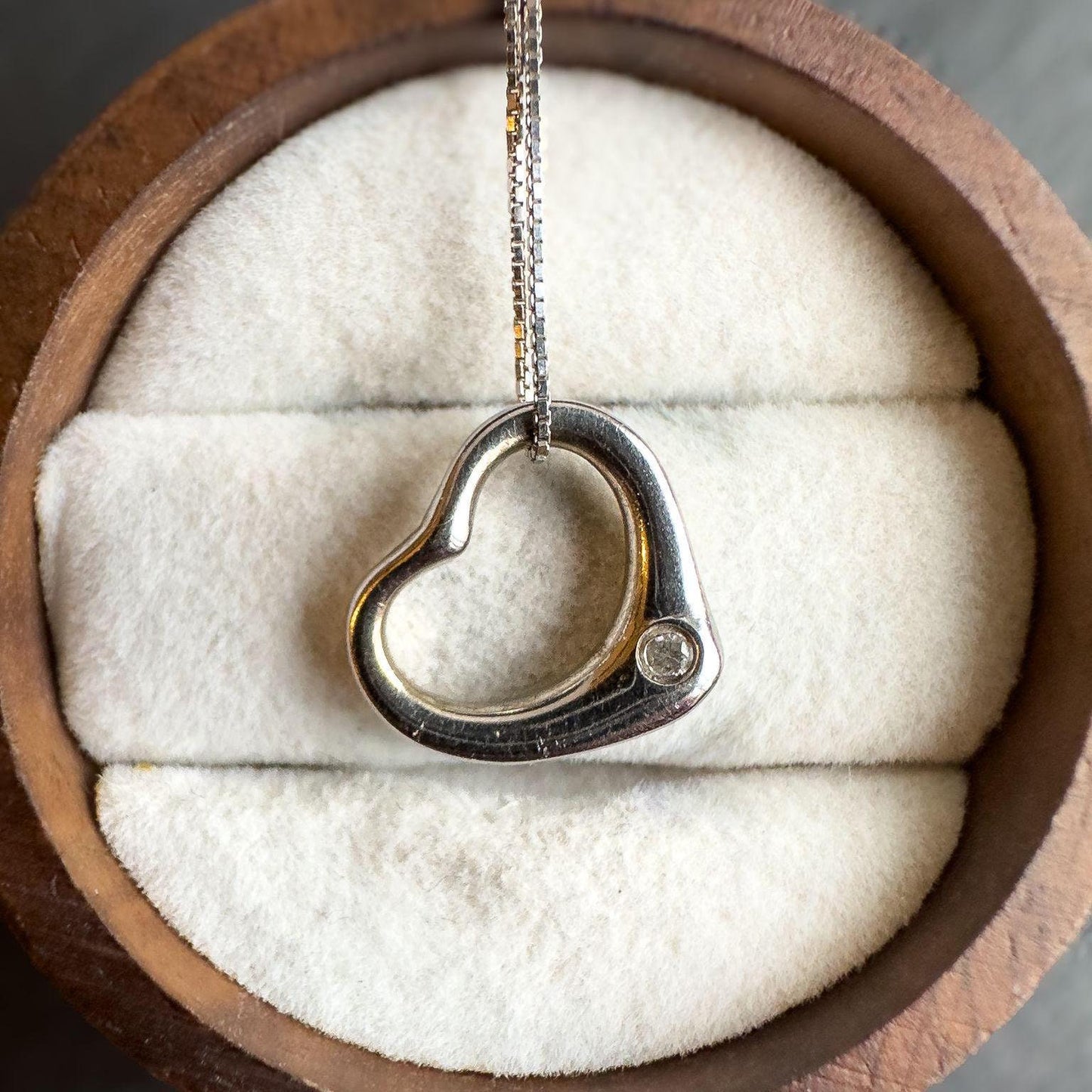 Love Forever: Diamond Heart Pendant in 9ct Solid White Gold with 9ct White gold Fine Chain Necklace | Unique Heart Pendant Necklace Gift