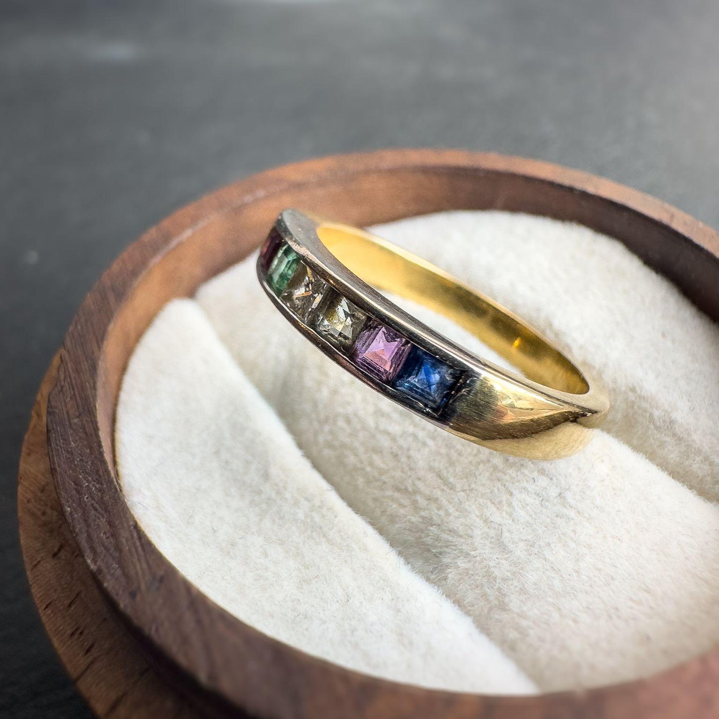 18ct Solid Gold Vintage Rainbow Gemstone Ring | Topaz, Ruby, Emerald, Diamond, Aquamarine, Amethyst, Sapphire, Ring | UK N / US 7 |