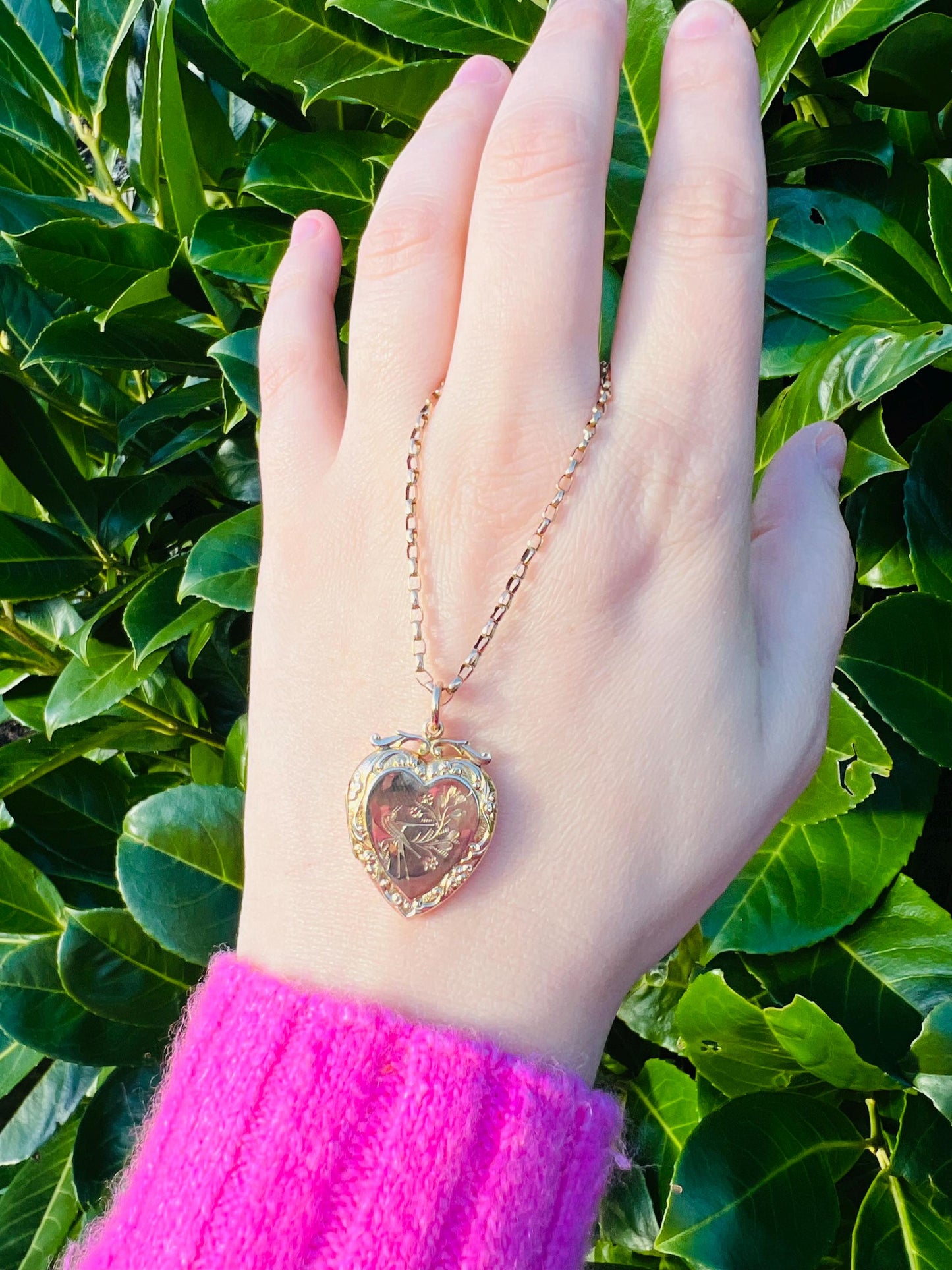 Antique 9ct Solid Gold | Victorian Engraved Heart Locket Pendant Necklace | Ornate Design | Solid Gold Belcher Chain | Vintage Jewelry