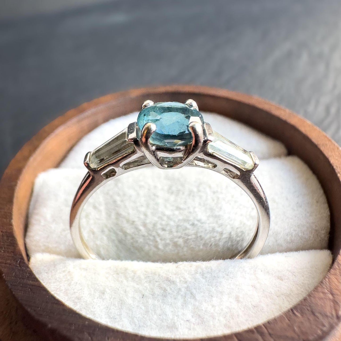 9ct Solid White Gold Vintage Topaz & Aquamarine Ring | UK S - US 9 | Blue Gemstone Jewelry | Vari Cut Elegant Design | English Hallamarks