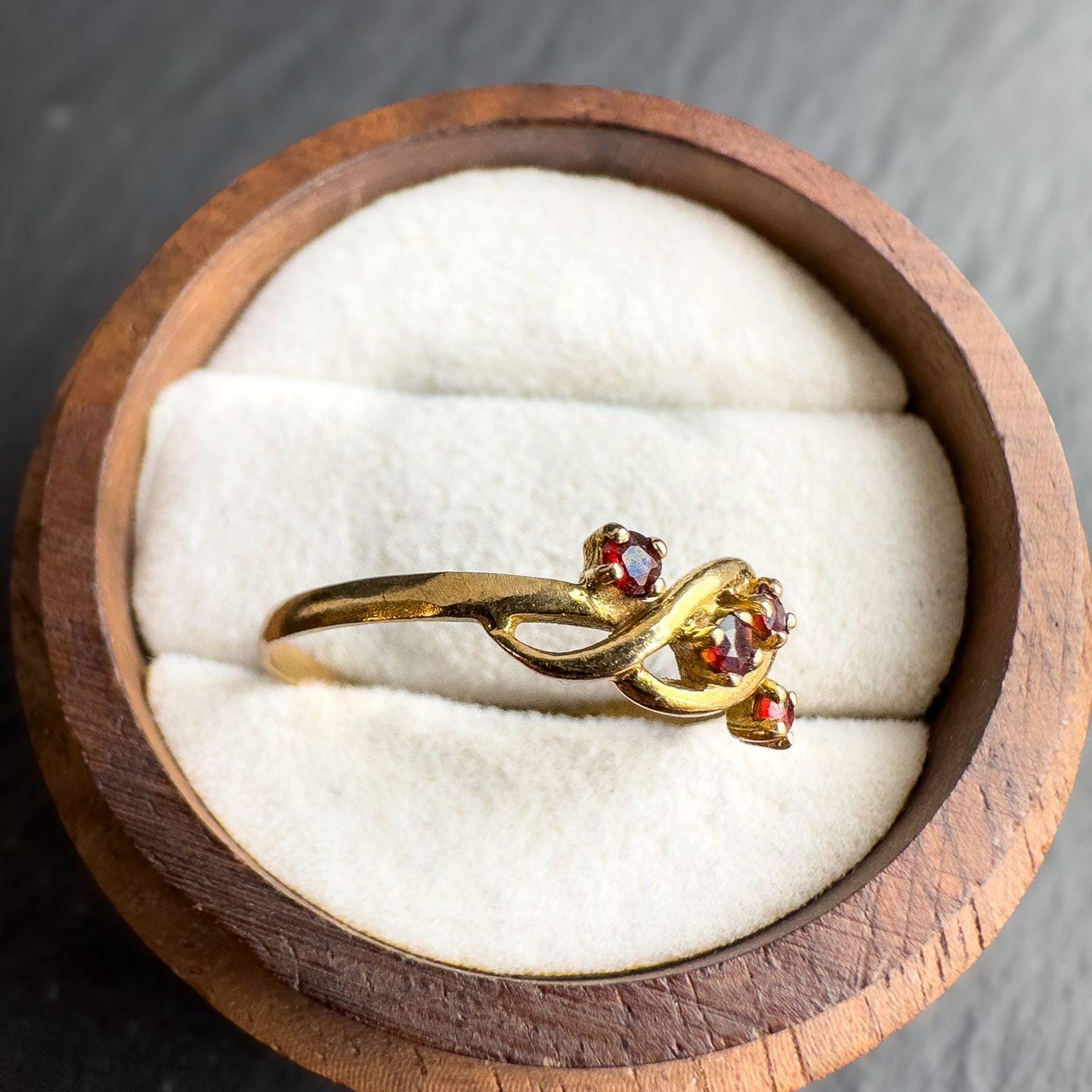 9ct Solid Gold Vintage Garnet Ring | Red Gemstone Gold Ring | UK Q - US 8 | Unique Gift for Her | Resizable |