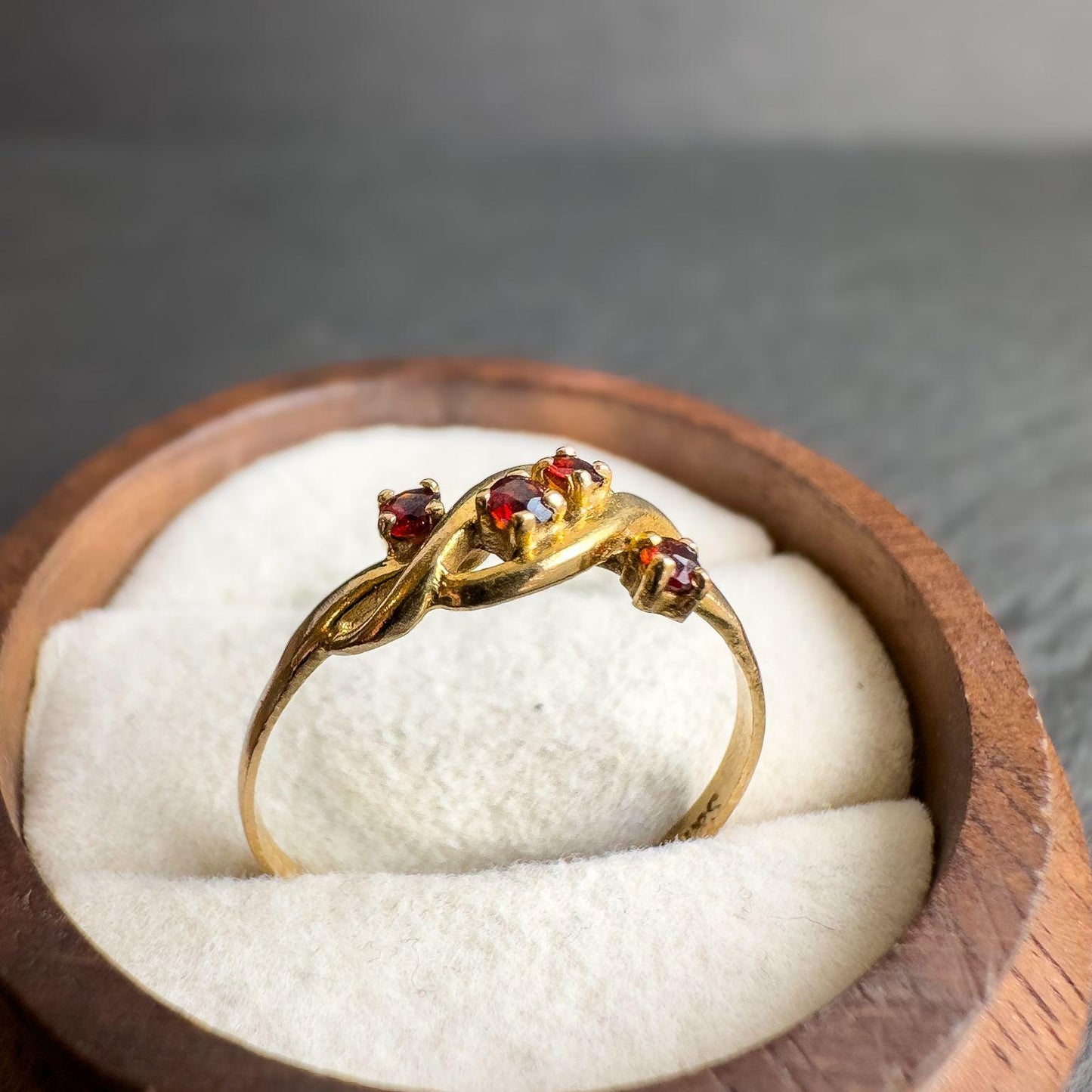 9ct Solid Gold Vintage Garnet Ring | Red Gemstone Gold Ring | UK Q - US 8 | Unique Gift for Her | Resizable |