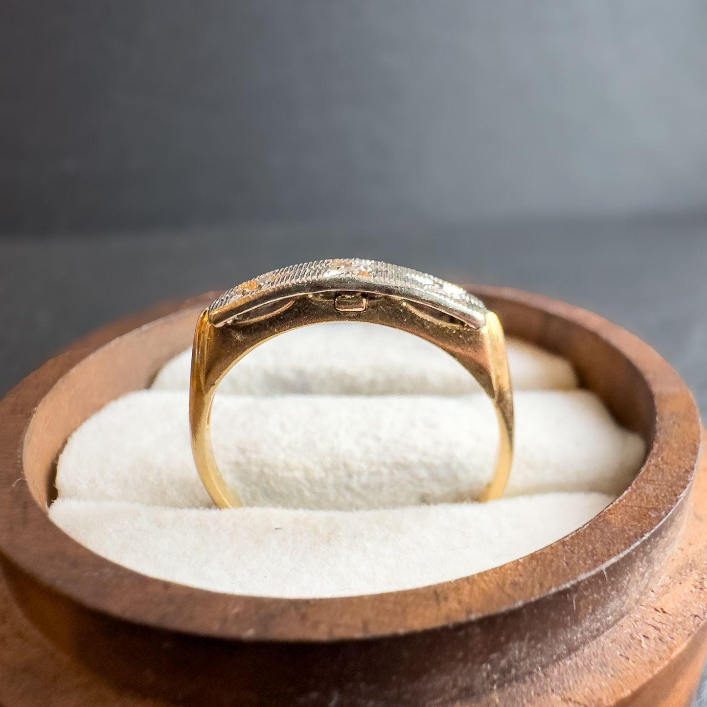 14ct Gold | Diamond Ring with Starburst Design |