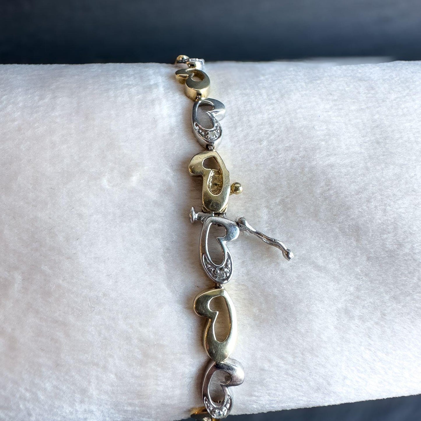 9ct Solid Gold Vintage Diamond Heart Bracelet | English Hallmarked | Romantic Gift | Elegant Jewelry | Diamond Heart Bracelet |