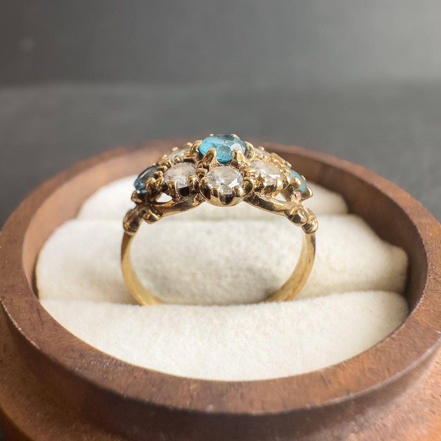 Vintage 9ct Solid Gold Topaz & Zirconia Cluster Ring | Blue Topaz Ring | Unique Gift | UK J - US 4.75 | English Hallmarks |