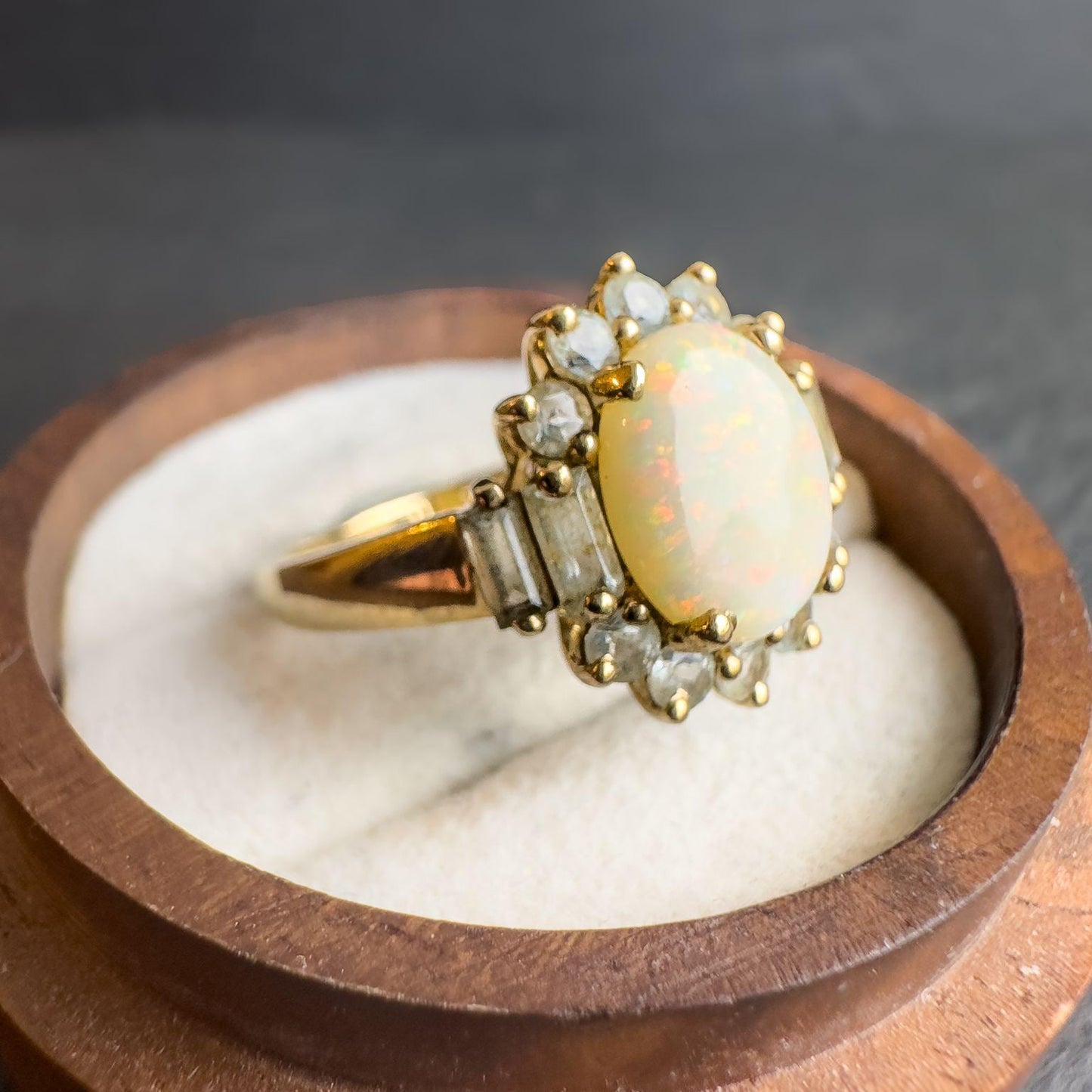 9ct Solid Gold Vintage Opal and Aquamarine Ring | UK P / US 8 | English Hallmarked | Stunning Oval Opal with Aqua Accents | Resizable |