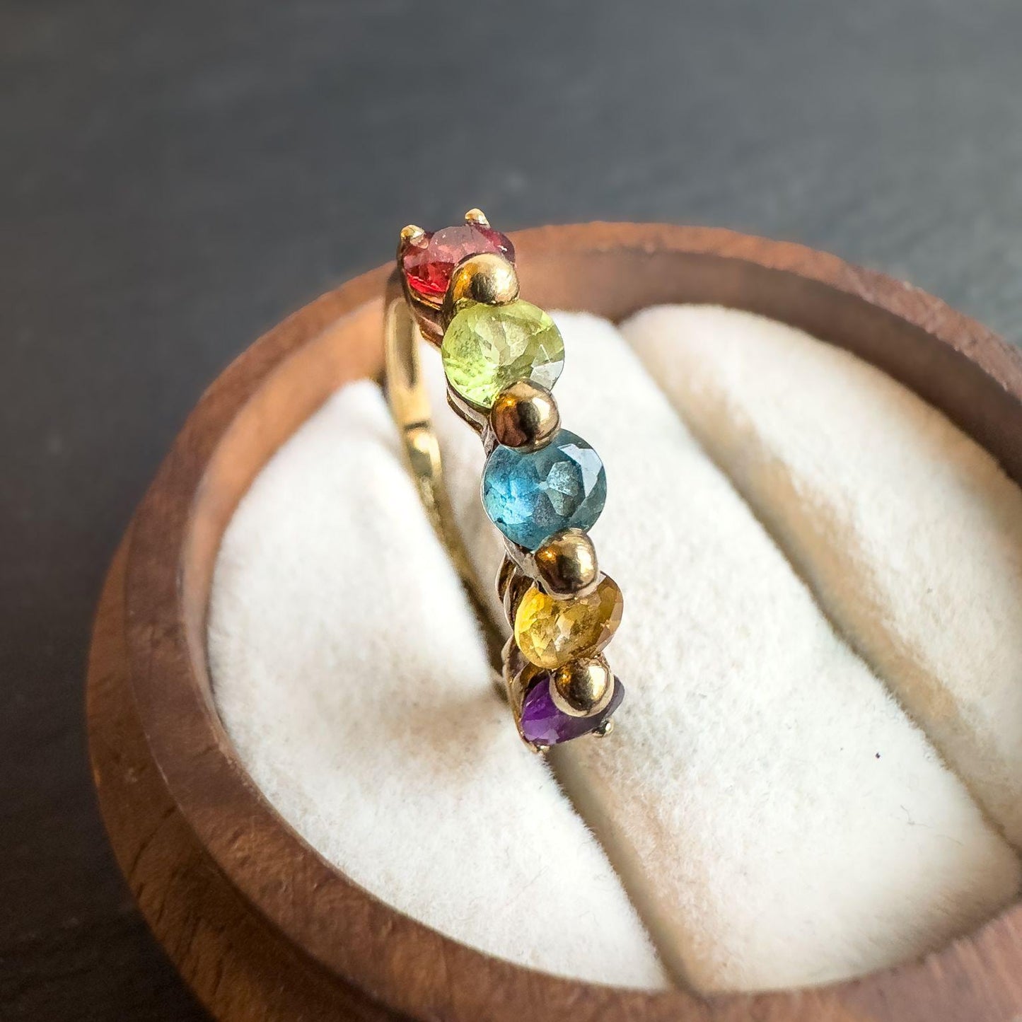 9ct Solid Gold Vintage Rainbow Ring | Multi-Gemstone Band | Amethyst, Peridot, Topaz, Citrine, Garnet | English Hallmarks | UK M - US 6.25