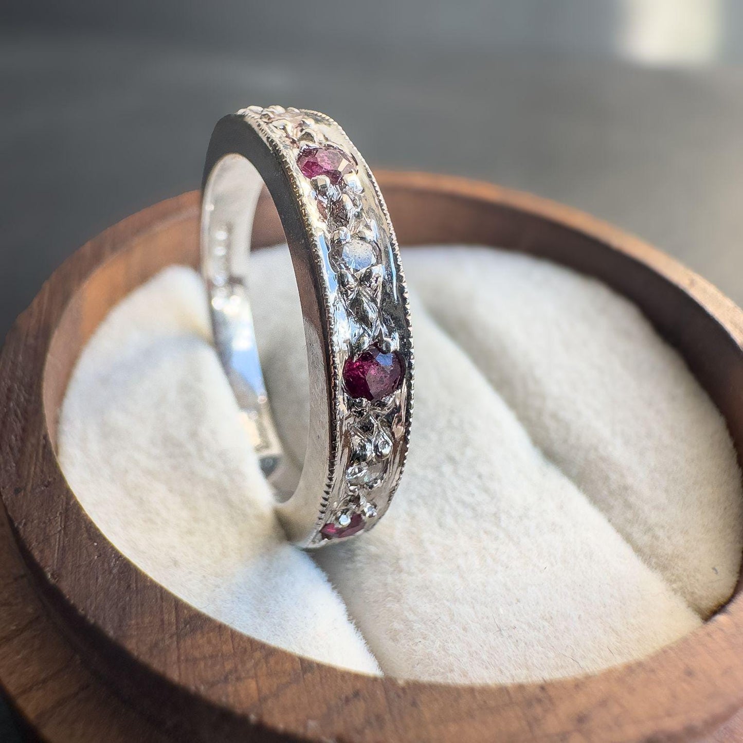 18ct Solid White Gold Vintage 1950s Diamond & Ruby Band Ring | UK O - US 7.25 | English Hallmarks | Elegant Design | Resizable |