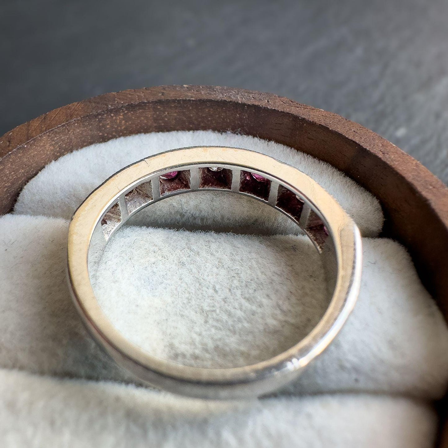 18ct Solid White Gold Vintage 1950s Diamond & Ruby Band Ring | UK O - US 7.25 | English Hallmarks | Elegant Design | Resizable |