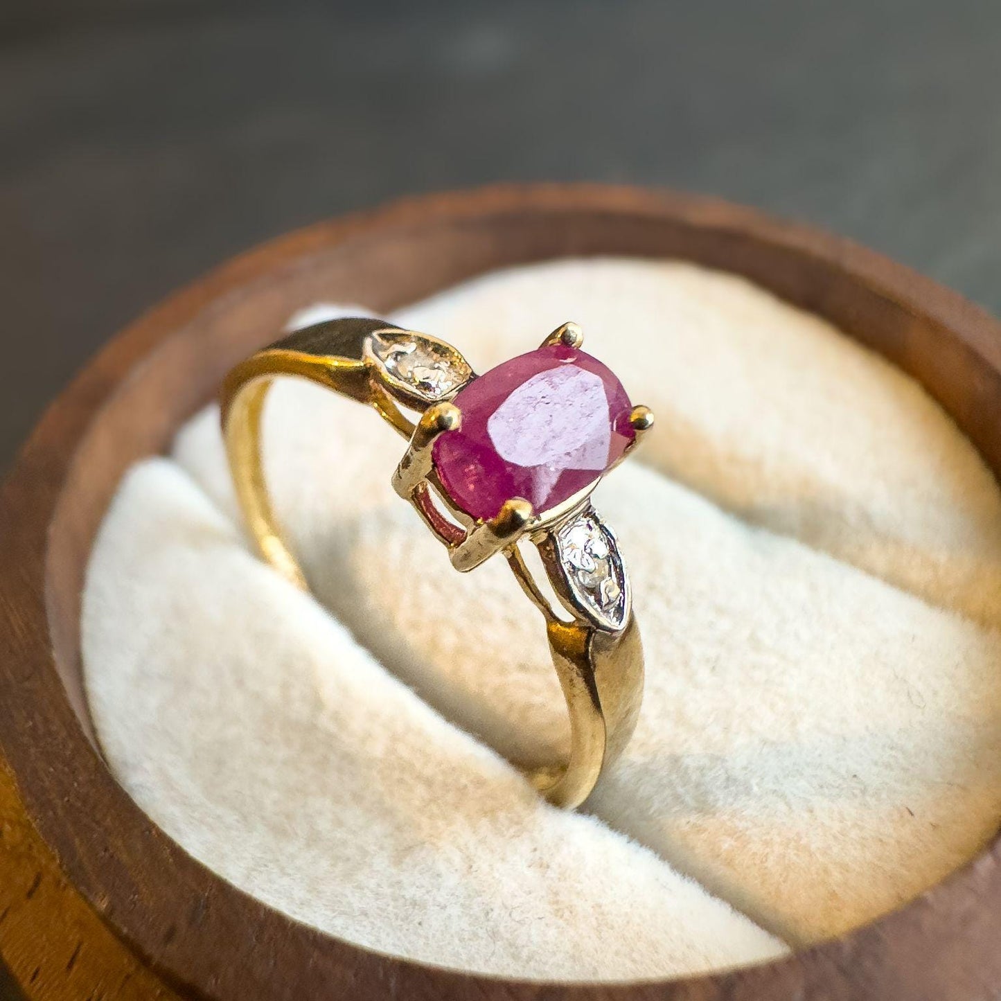 Vintage 9ct Gold Ruby and Diamond Ring | Elegant Oval Ruby with Sparkling Diamonds | UK N / US 6.75 | Resizable