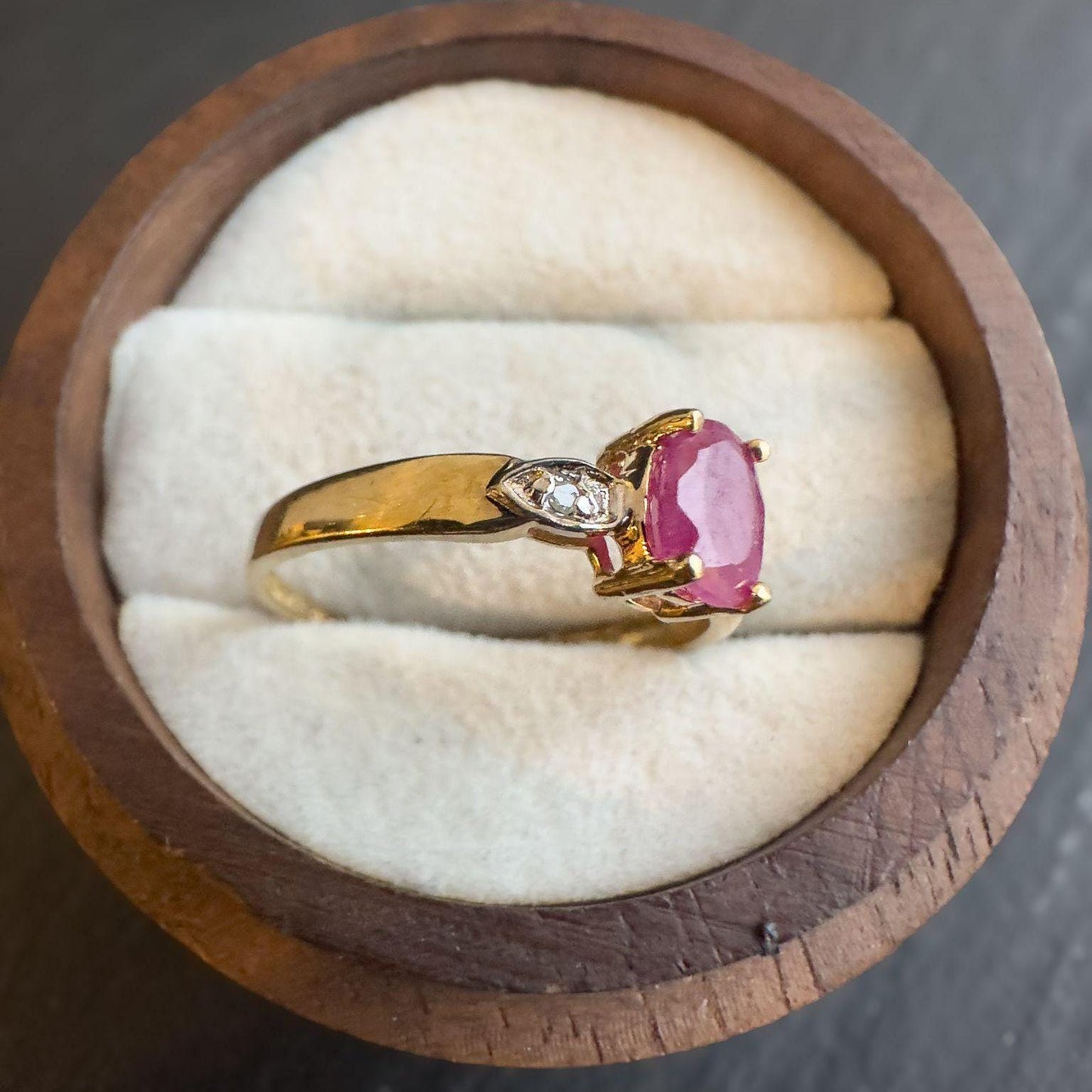 Vintage 9ct Gold Ruby and Diamond Ring | Elegant Oval Ruby with Sparkling Diamonds | UK N / US 6.75 | Resizable