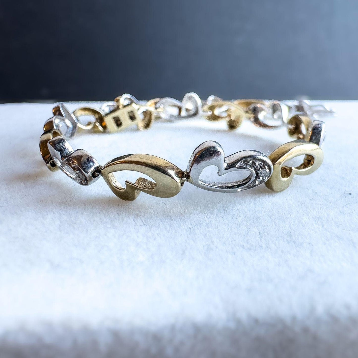 9ct Solid Gold Vintage Diamond Heart Bracelet | English Hallmarked | Romantic Gift | Elegant Jewelry | Diamond Heart Bracelet |