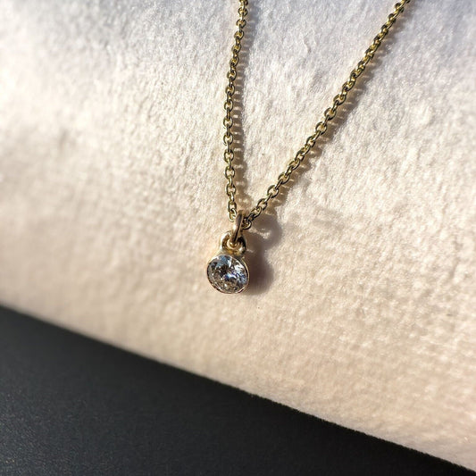 9ct Gold | Vintage | Diamond Drop Pendant & Necklace Set | 0.25ct Diamond |