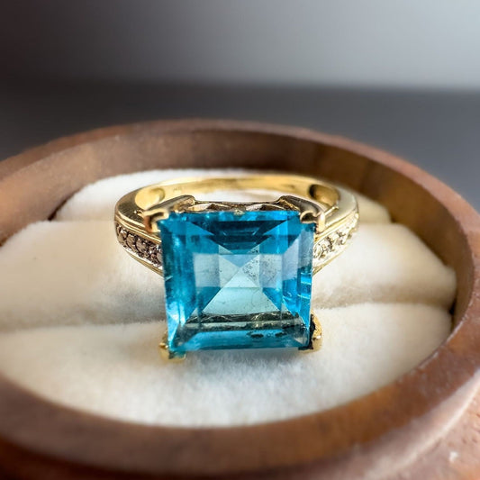 9ct | 9k Gold | Vintage |Princess Cut Topaz & Diamond Ring | Statement Ring | English Hallmarks |