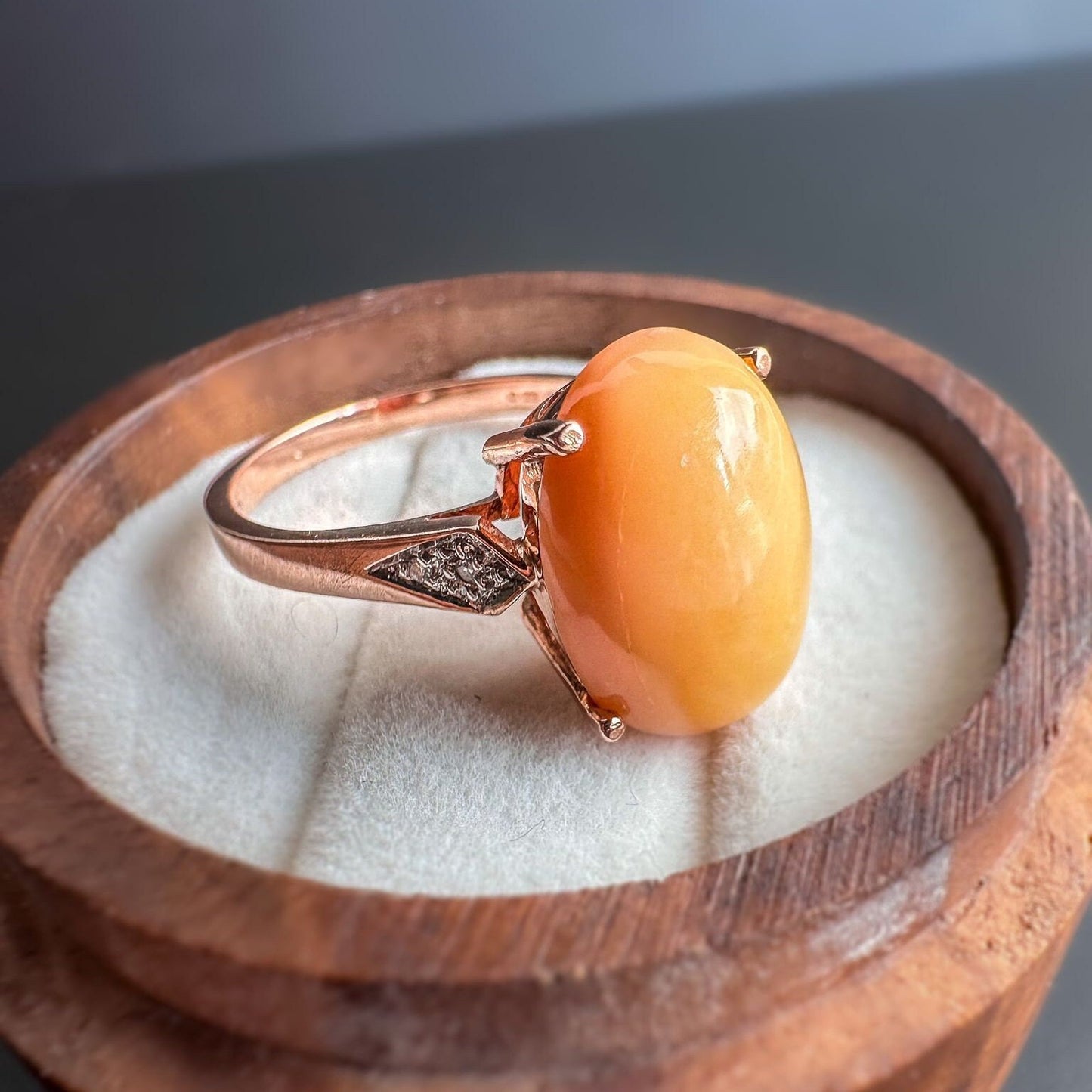 9ct | 9k Rose Gold | Vintage | Peach Moonstone Caboucon & Diamond Shoulder Ring | Statment Ring | Cocktail Ring | English Hallmarks |