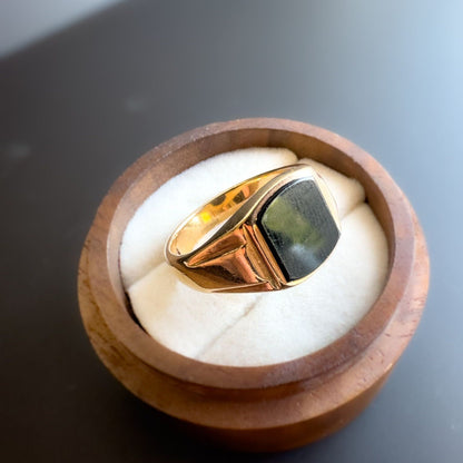 9ct | 9k Gold | Vintage | Heavy Gents | Black Onyx Ring | Signet Ring | London Hallmarks 1960s | UK Size T 1/2