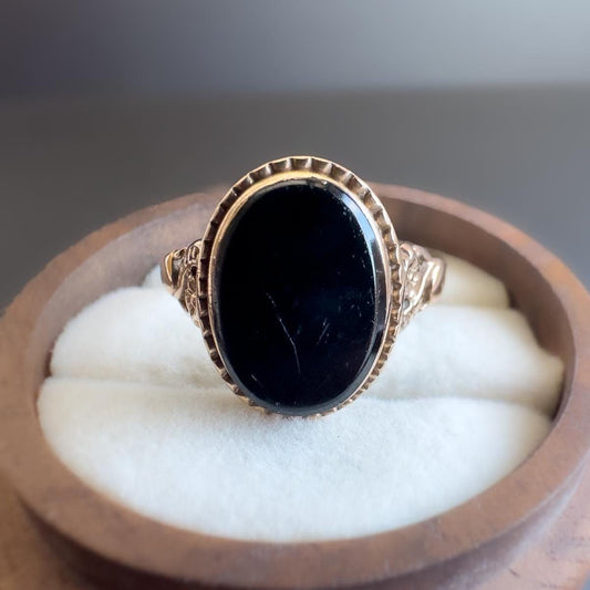 9ct Gold | vintage yellow gold | black onyx | oval panel signet ring | UK Size T |