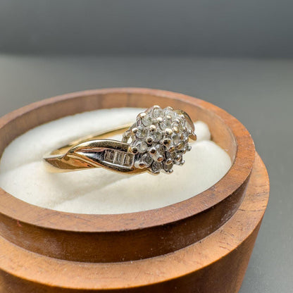 A Very Sparkly | 9ct | 9k Gold | Vintage | Diamond Cluster Ring With Diamond Set Twist Shoulders | English Hallmarks | UK T 1/2 - US 9.75 |
