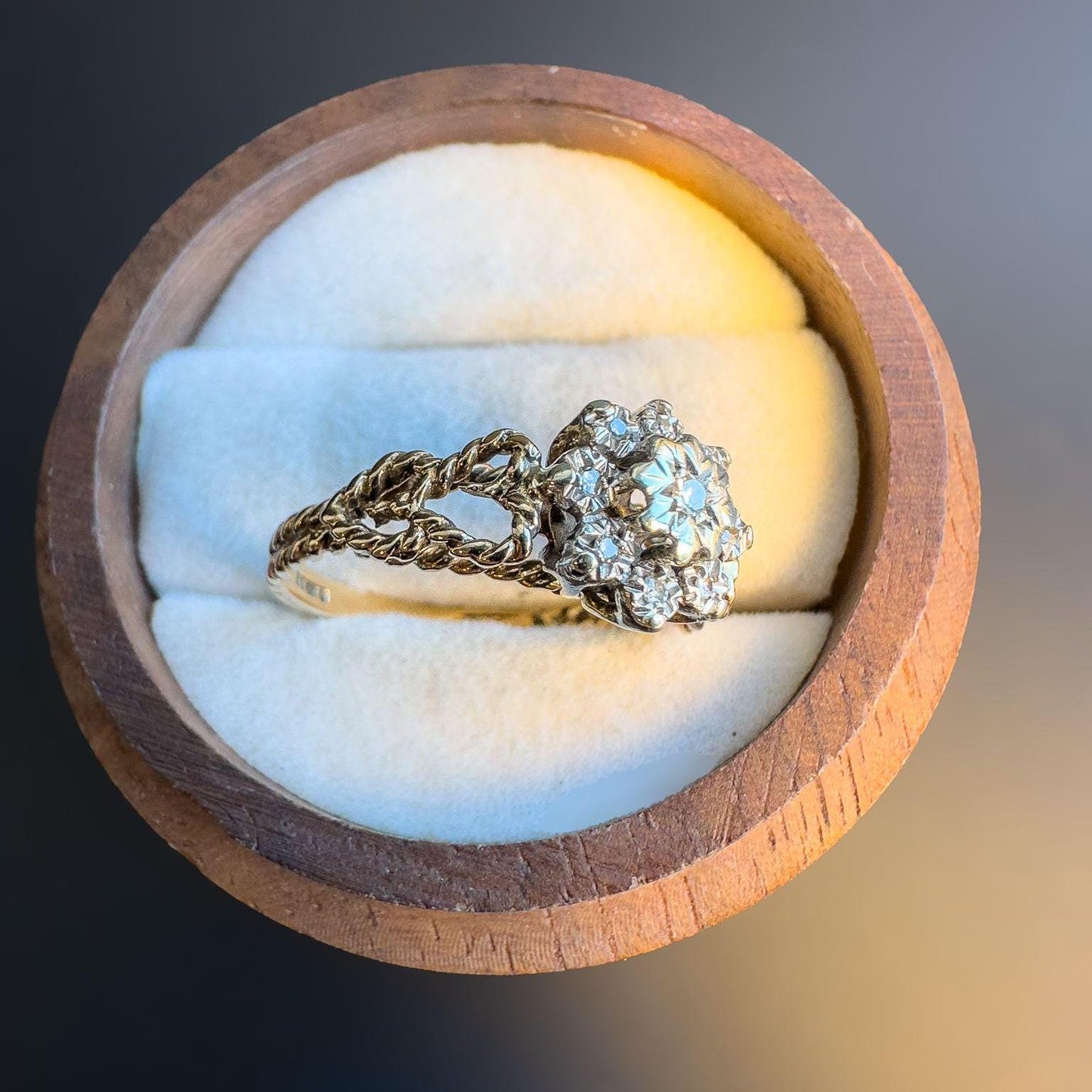 Gorgeous 1980s Vintage 9ct 9k Gold Rope Twist Diamond Cluster Ring  Ornate Heart Design Statement Ring | English Hallmarks |
