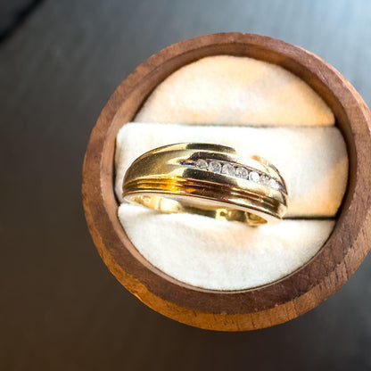 Vintage 9ct Gold Diamond Accent Band Ring - Vintage Elegance - Unique Gold Band | English Hallmarks | UK Q 1/2 - US 8.5 | Resizable