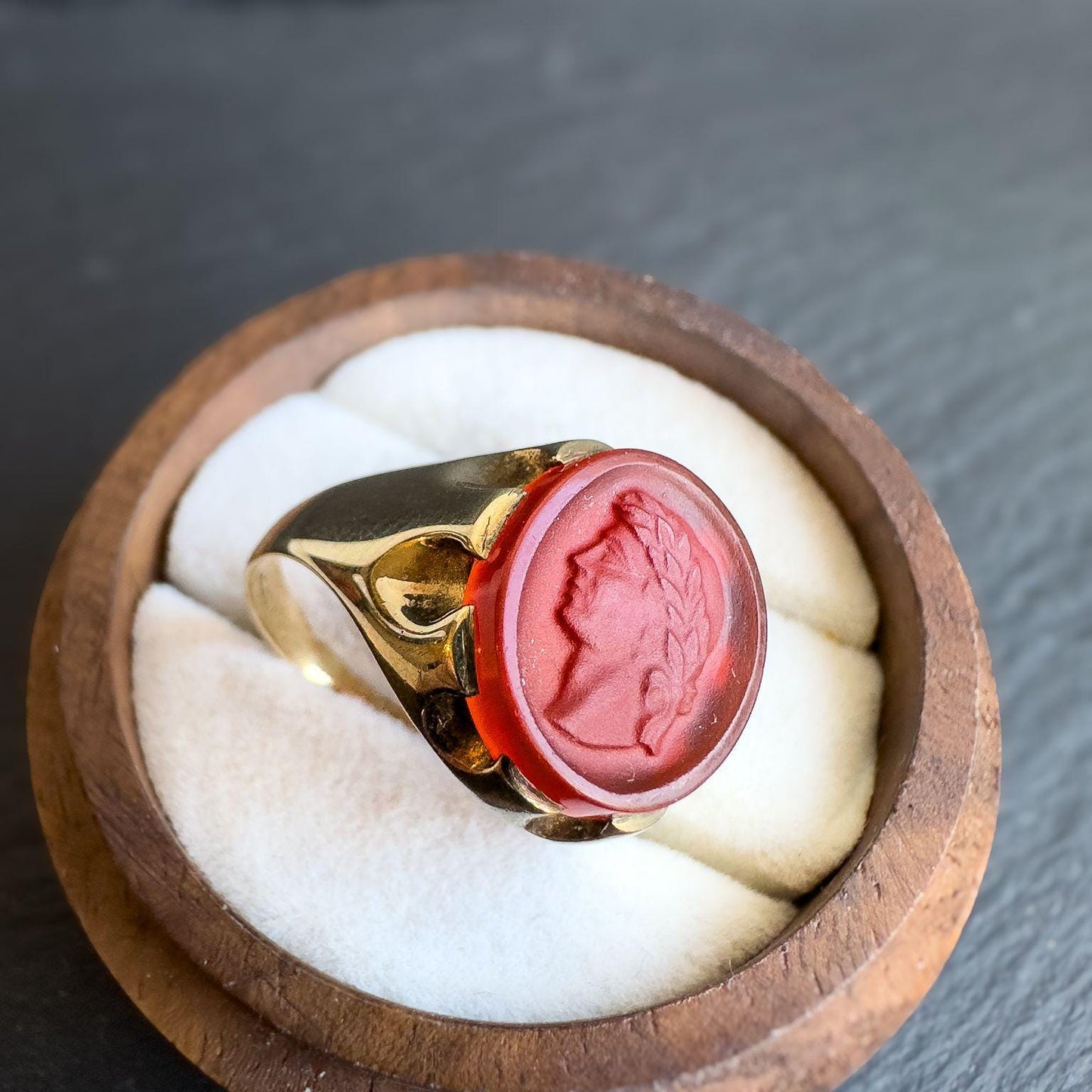 9ct Gold Carnelian Intaglio Ring | Roman Style Cameo Ring | Vintage Signet Ring | English Hallmarked | UK R - US 8.5 | Resizable |