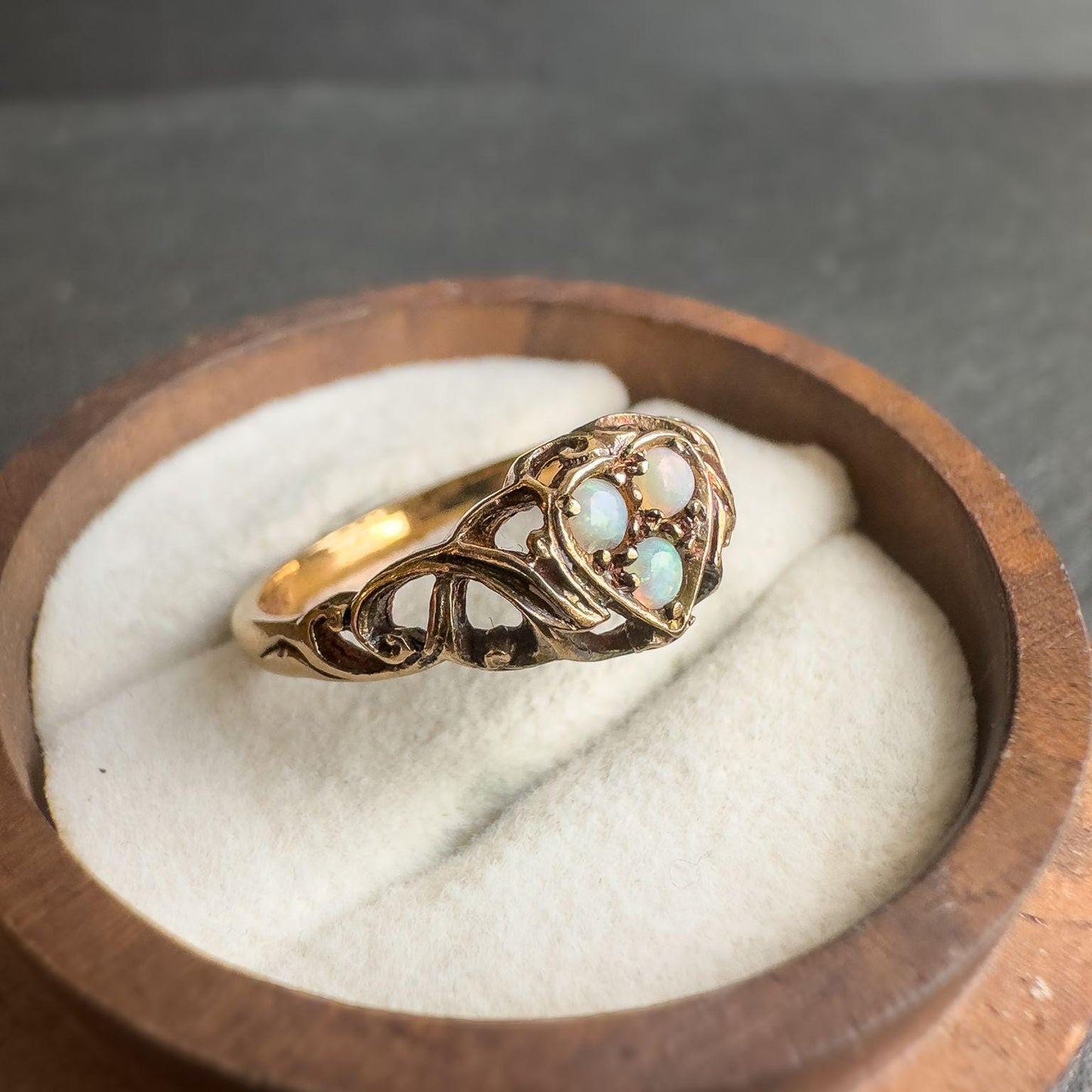 9ct Solid Gold Vintage Opal Ring | Victorian-Inspired Design | Solid Gold Statement Jewelry | UK O - US 7.25 | English Hallmarks |