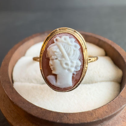 9ct Solid Gold Vintage Cameo Ring | Vintage Victorian Style | Solid Gold Hand-Carved Cameo Jewelry | English Hallmarks | UK T - US 9.5 |