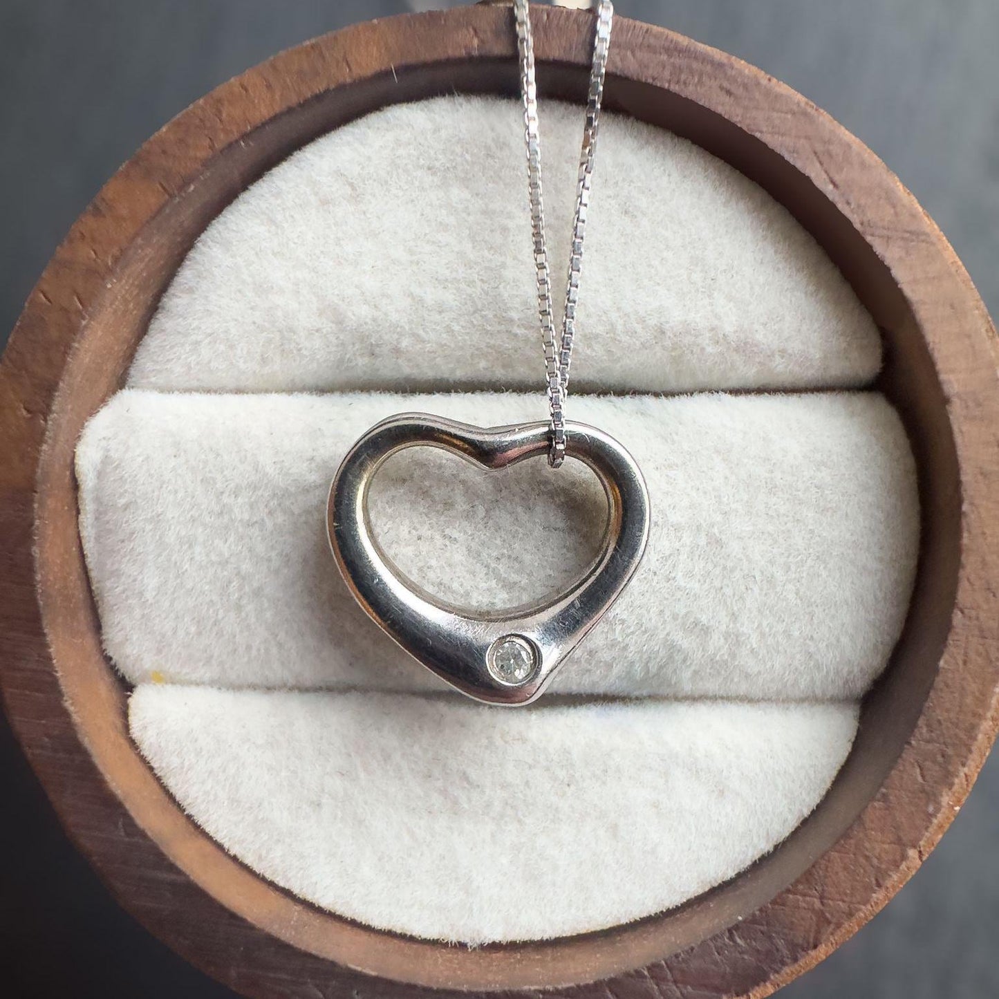 Love Forever: Diamond Heart Pendant in 9ct Solid White Gold with 9ct White gold Fine Chain Necklace | Unique Heart Pendant Necklace Gift