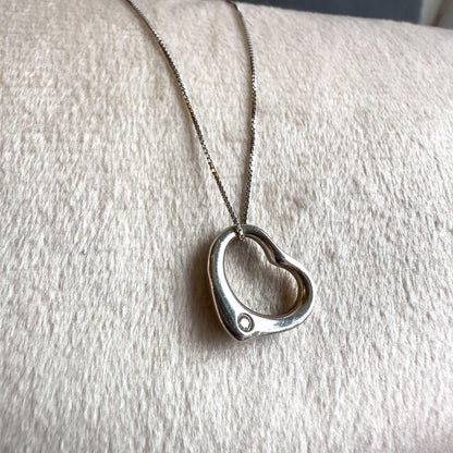 Love Forever: Diamond Heart Pendant in 9ct Solid White Gold with 9ct White gold Fine Chain Necklace | Unique Heart Pendant Necklace Gift