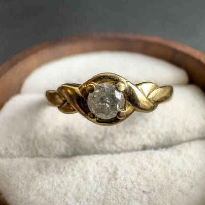 Vintage 9ct Gold Diamond Ring | 0.25 ct Solitaire | Vintage Diamond Engagement Ring | Unique Design | English Hallmarked | UK M 1/2 US 6.5