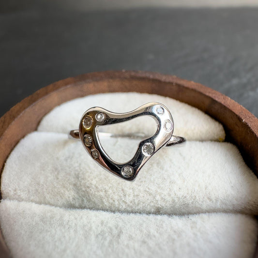 9ct Solid White Gold Vintage Heart Diamond Ring  | Open Heart Design with Round Diamond Accents | Hallmarked | UK K - US 5.25 |